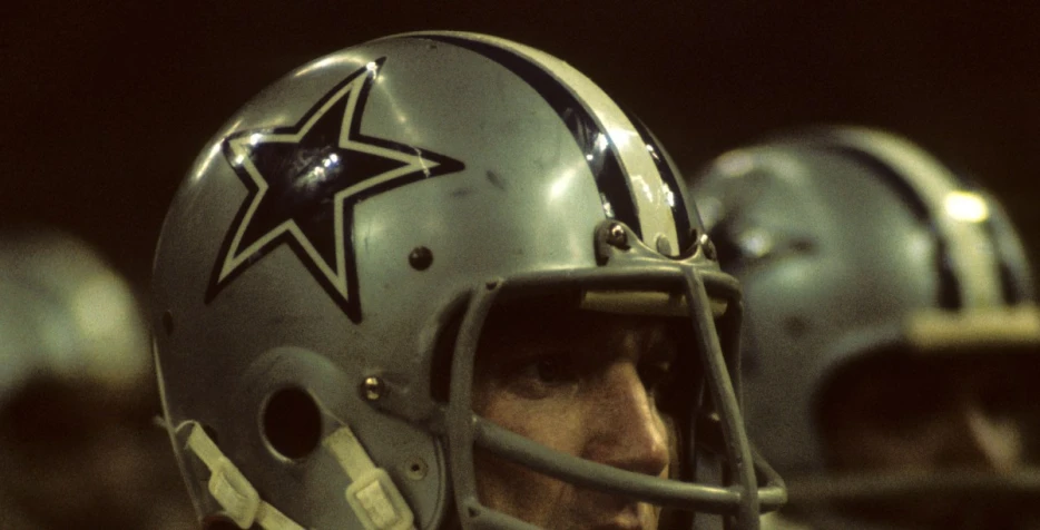 Countdown to the season opener: Day 19 Chuck Howley