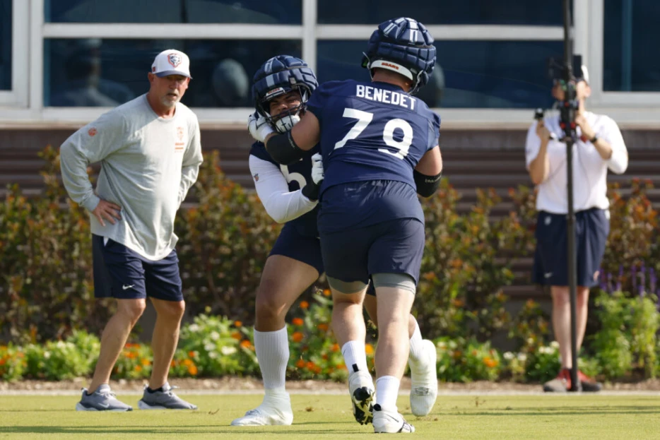Theo Benedet Enters Bears’ LT Competition