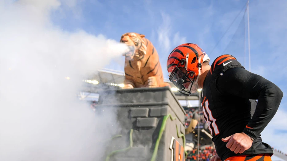 NFL rumors: Bengals listening to Trey Hendrickson trade offers amid contract impasse