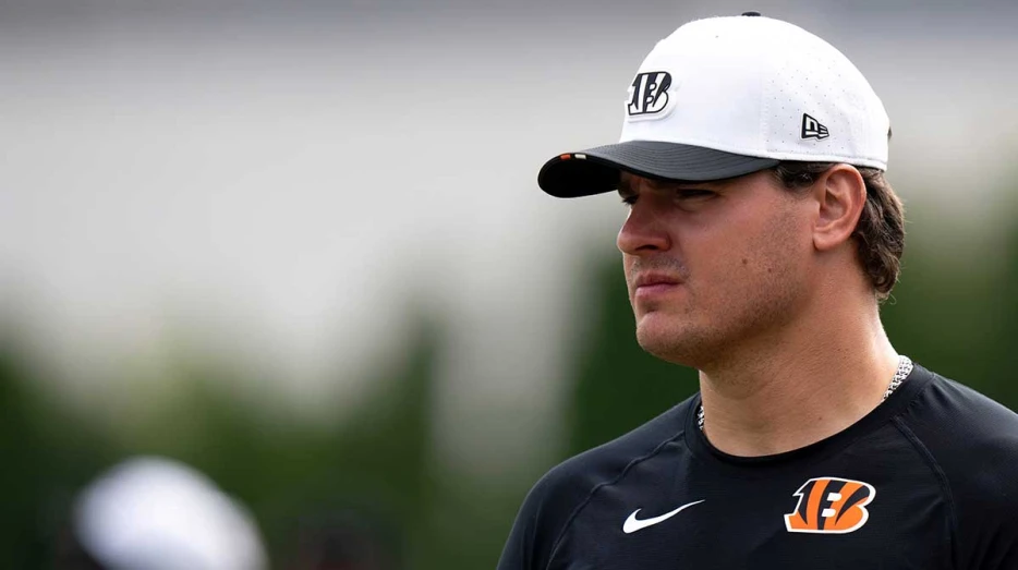 NFL rumors: Panthers, Browns, Colts named as Trey Hendrickson trade suitors