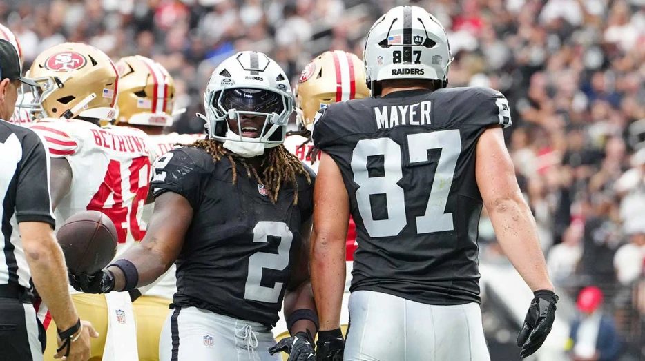 Raiders’ Ashton Jeanty drops mic with announcement after big preseason game