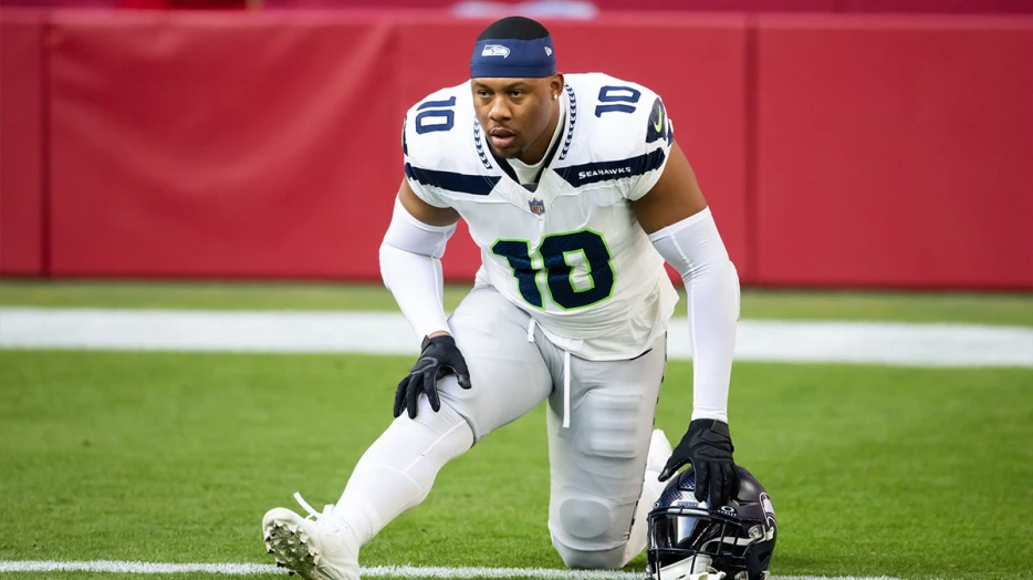 Seahawks’ former 9.5-sack force takes big step toward injury return