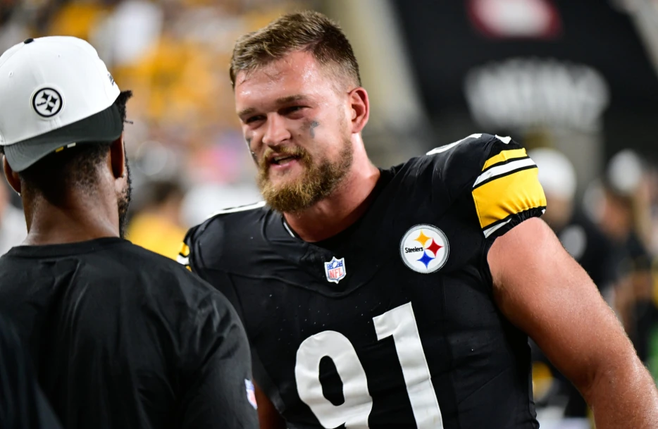 Steelers DT Logan Lee Shows Shocking Versatility