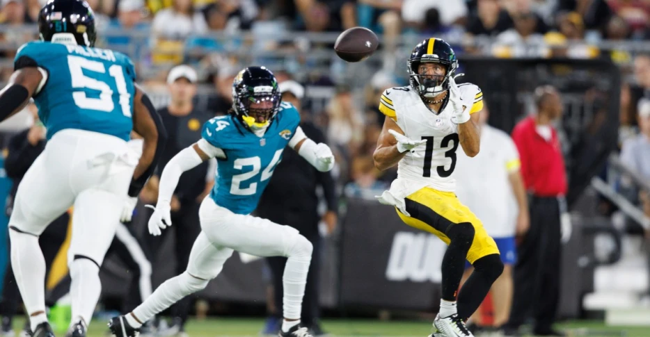 Steelers final WR room becoming clear