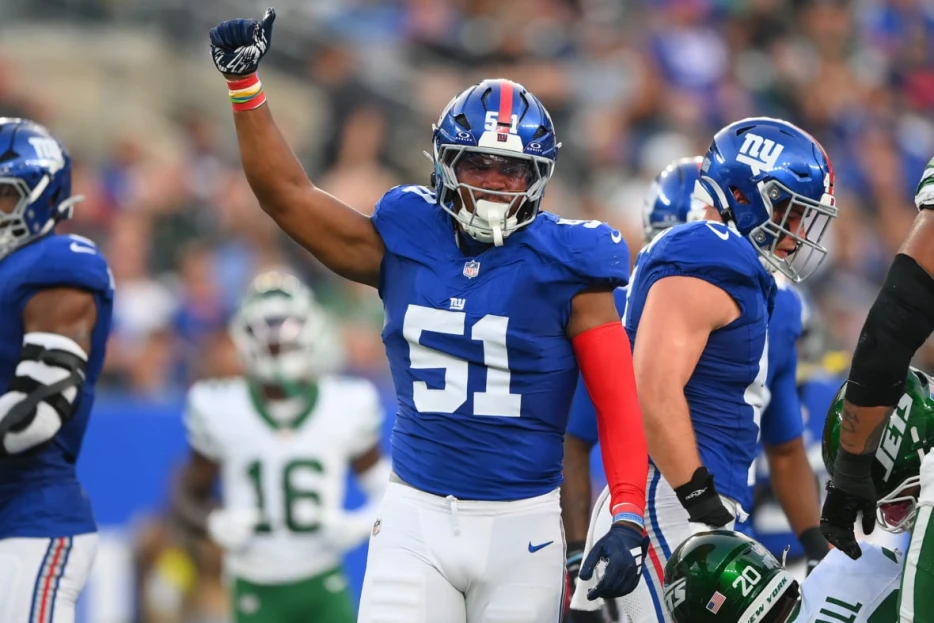 Top New York Giants Rookie Abdul Carter Trolls New York Jets Online