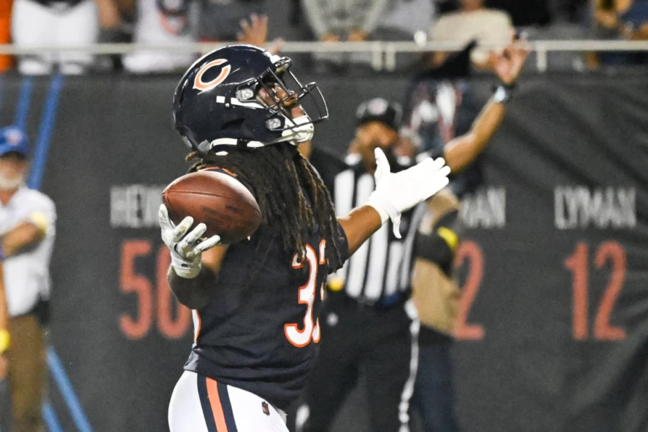 4 Winners and 2 Losers From Bears’ Dominant Win In Preseason Week 2