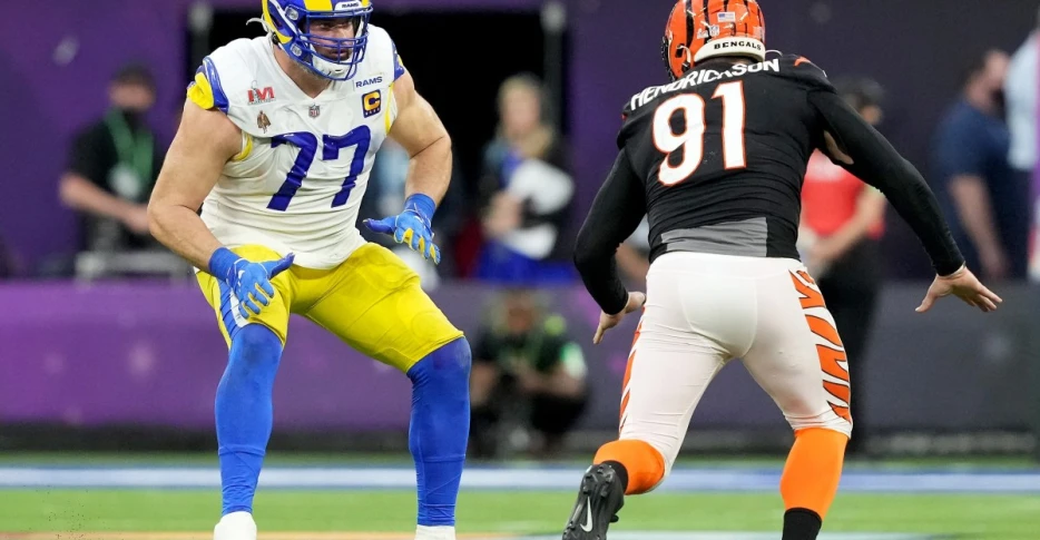 Andrew Whitworth dunks on Bengals amid trade rumors involving Trey Hendrickson