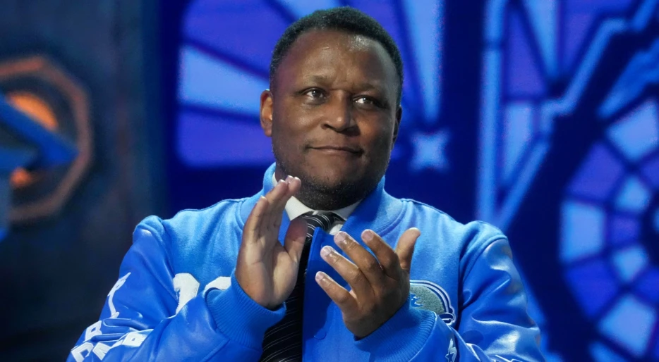 Barry Sanders Names His Running Back GOAT, And It’s Not Who You Expect