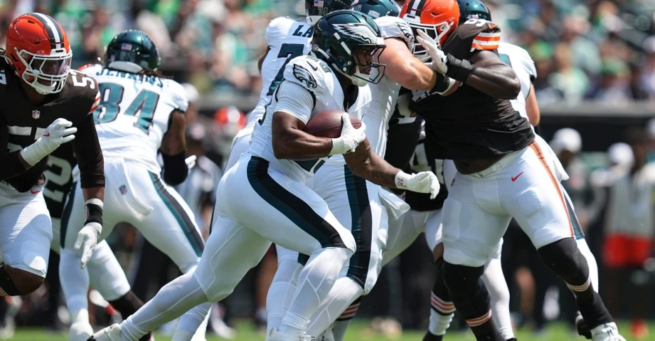 Browns defensive snap counts vs. Eagles: Dominant again
