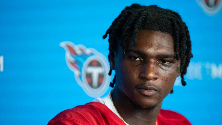 Cam Ward, Jeffery Simmons get into it at Titans practice