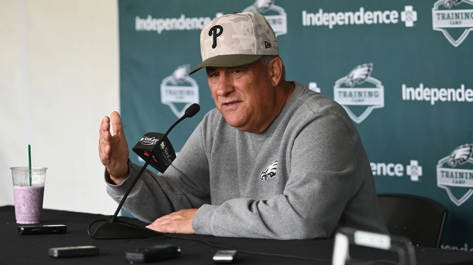 Eagles’ Vic Fangio drops blunt response to possible Cooper DeJean change