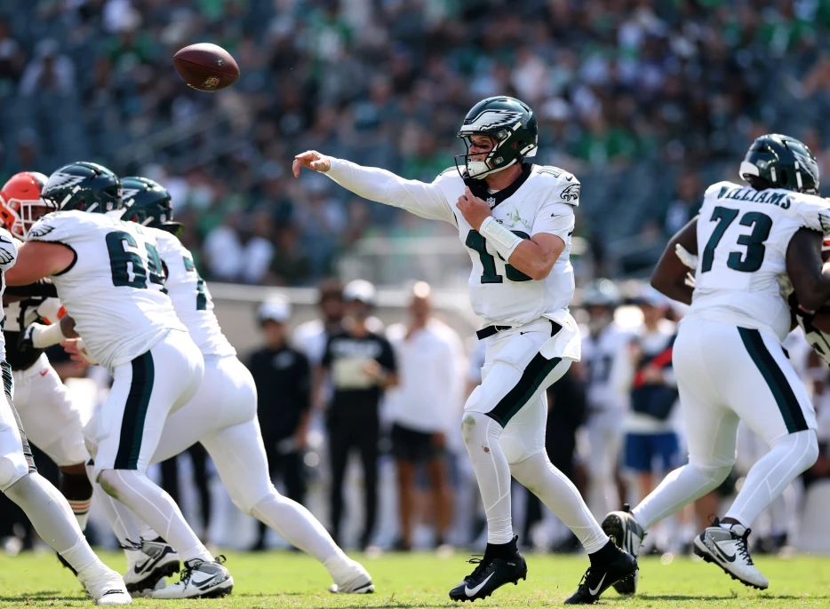 Insider Reveals What He’s Hearing About Eagles’ Trade Plans