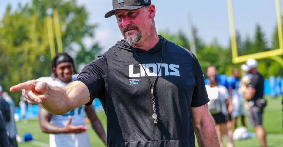 Lions News: Dan Campbell IS BACK in Applebee’s commercials