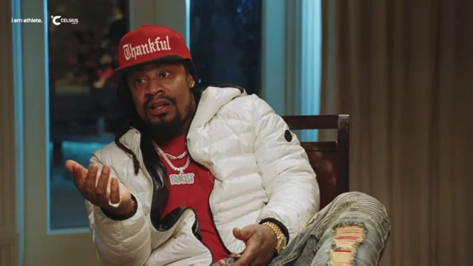Marshawn Lynch Details How Aaron Rodgers Wins Teammates Over