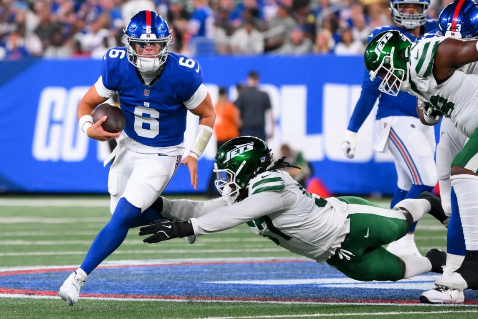 New York Giants’ Quarterback Depth, Defensive Playmaking Shine