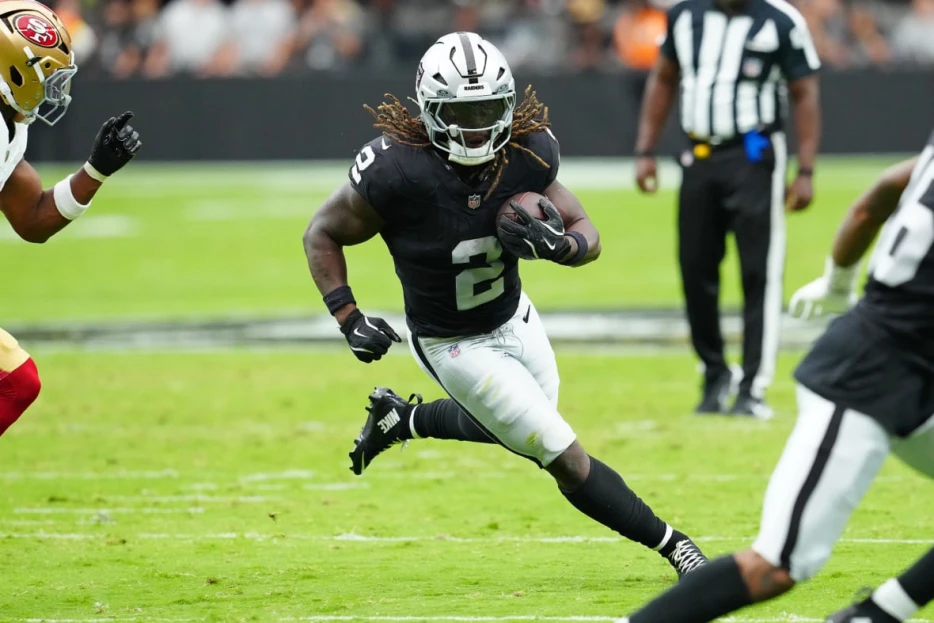 Raiders Daily: Ashton Jeanty Built for the NFL, Major Clarity at Key Position Battle