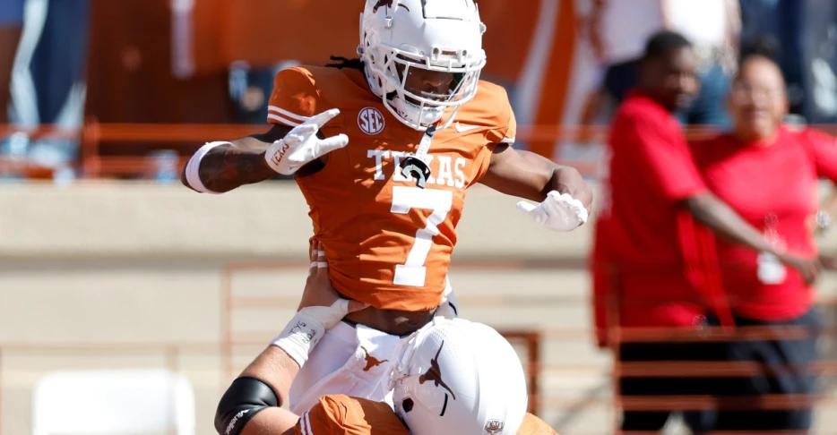 Report: Browns ink WR to fully guaranteed deal