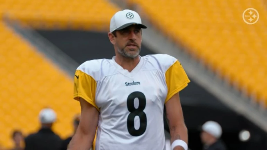 ‘Be Curious, Not Judgmental:’ Rodgers ‘Never Got Offended’ By Negative Comments From Future Steelers Teammates