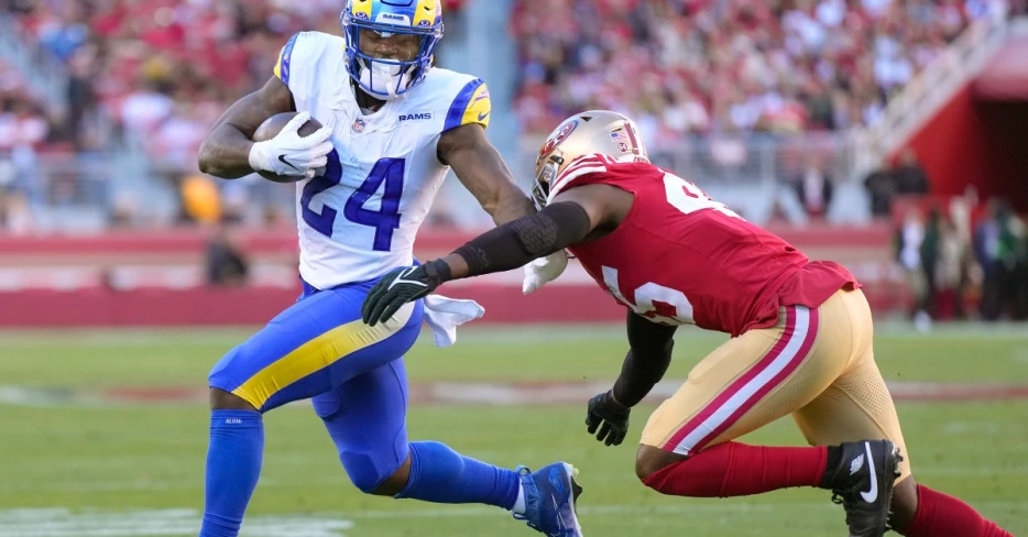 Bears try out three running backs