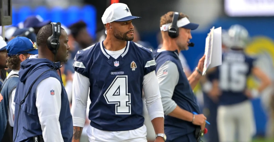 Cowboys are only team with new head coach not playing their starting QB in the preseason