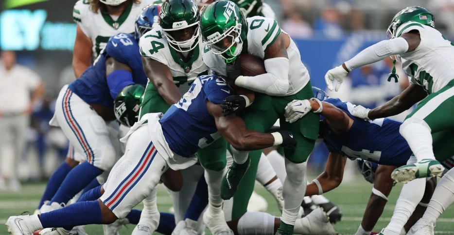 DC Shane Bowen: ‘Flashes’ of good run defense from Giants
