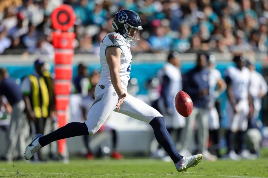 Dolphins Cutting P Ryan Stonehouse