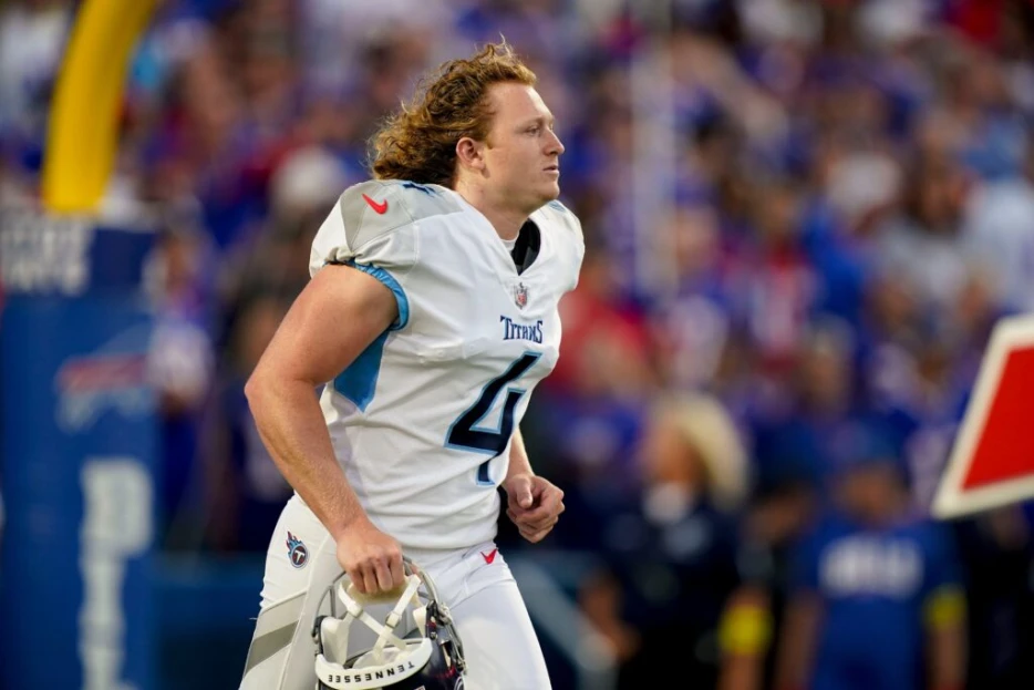 Dolphins Waive P Ryan Stonehouse, Sign CB Cameron Dantzler
