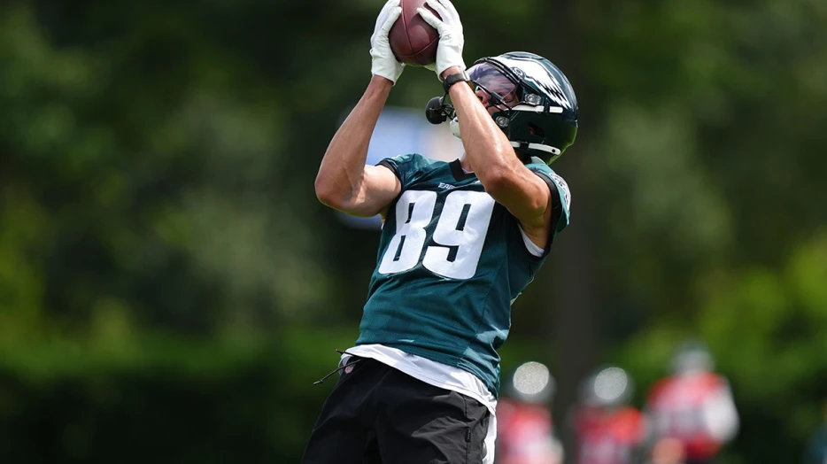 Eagles’ Johnny Wilson, Andrew Mukuba suffer concerning practice injuries