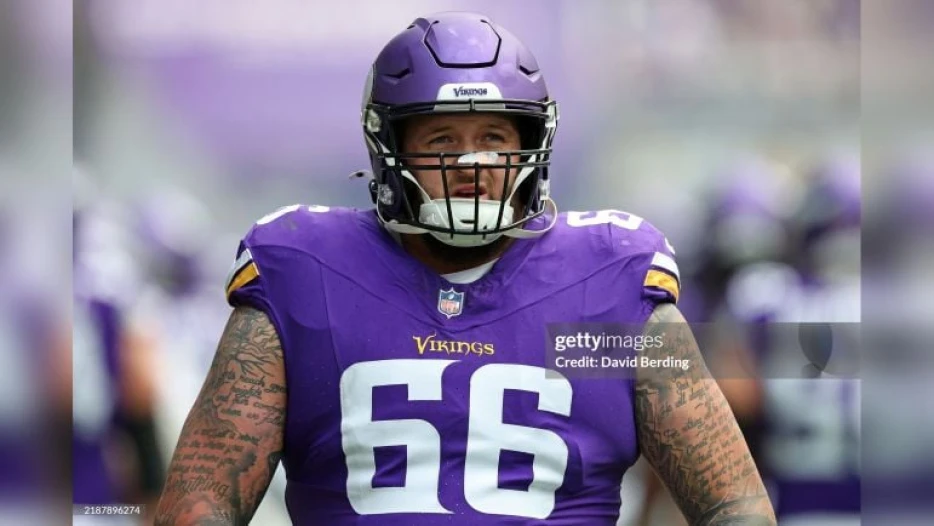 Fowler: Free Agent Guard Dalton Risner Considering Steelers Visit