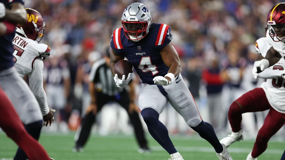 Patriots Veteran Touts Running Back Group, ‘We Got It All’