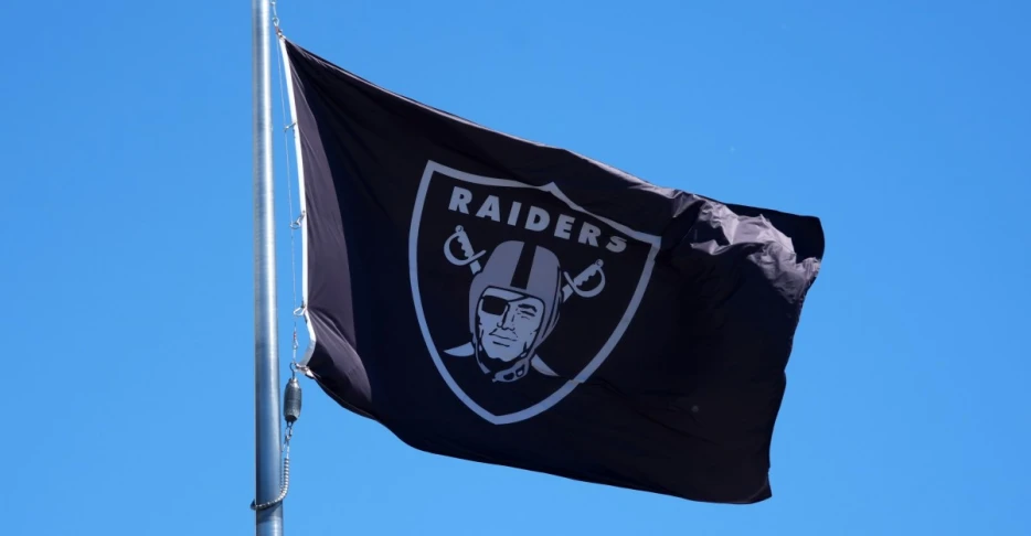 Silver Minings: Raiders jersey sales aren’t hot sellers