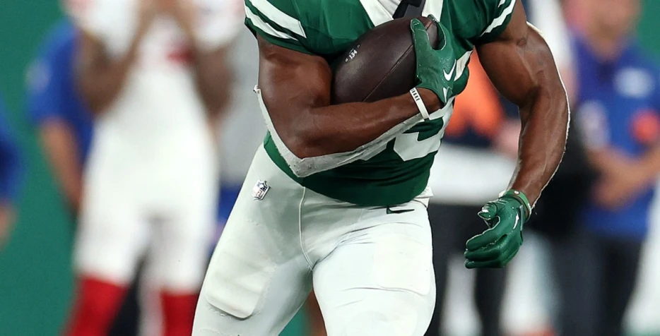 Vikings sign former Jets, Saints RB Xazavian Valladay