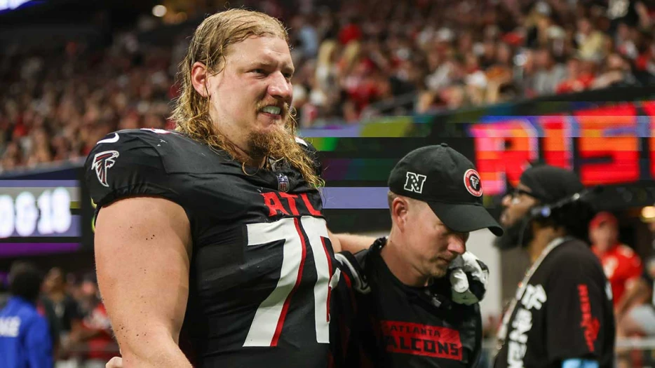 Falcons standout starting tackle carted off field at practice