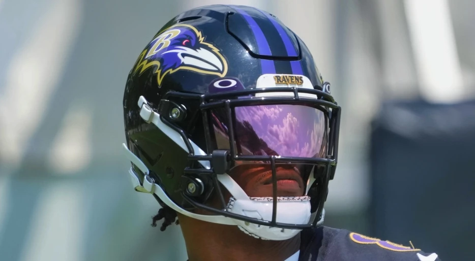 Lamar Jackson Reportedly Left Practice With Concerning Injury That Should Leave Ravens Fans Worried