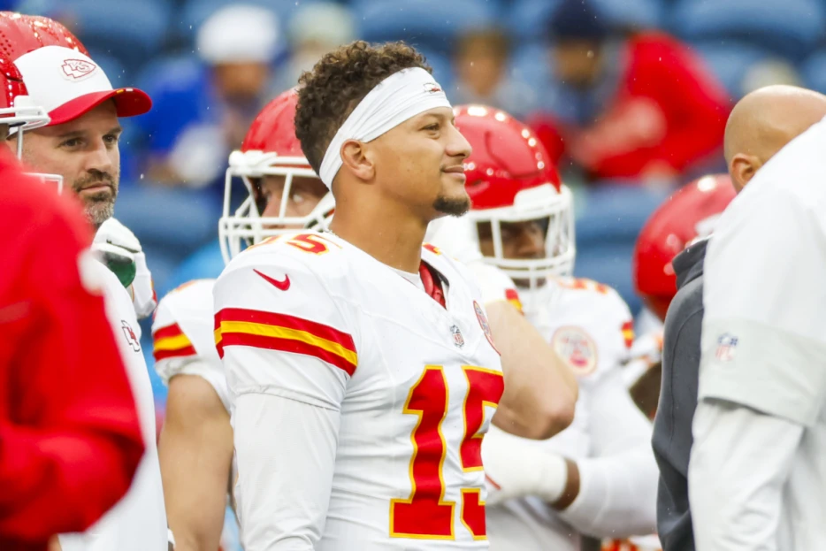 ‘Oh My God’: New Documentary Shows KC Chiefs Reaction to Travis Kelce Dating Taylor Swift