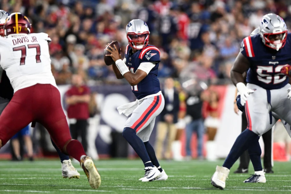 Patriots Notes: Dobbs, Brown, Chism