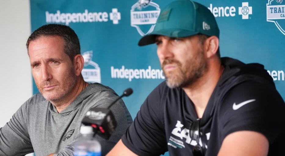 Philadelphia Eagles’ Sneaky Trade Bombshell: Linked to All-Pro Superstar as Insider Hints Offseason Business Far from Over
