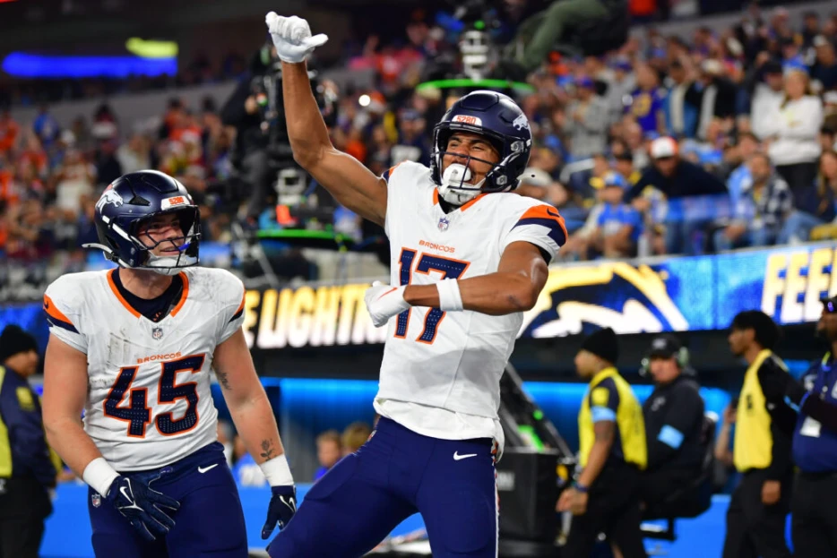 Saints To Acquire WR Devaughn Vele From Broncos