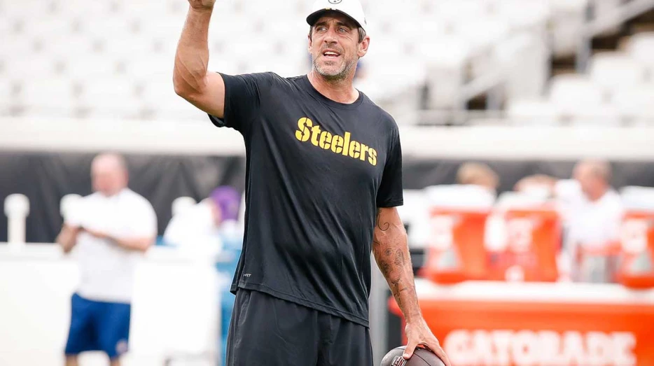 Steelers rumors: ESPN names 2 QB options to replace Aaron Rodgers in 2026 mock draft