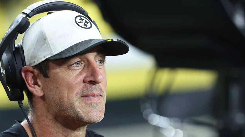 Superman star praises ‘cool’ Steelers’ Aaron Rodgers after link-up