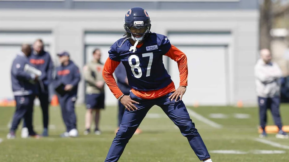 The Bears’ rookie putting DJ Moore, Rome Odunze on notice