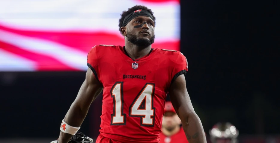 Bucs activating WR Chris Godwin off PUP list, Tristan Wirfs to start season on active roster