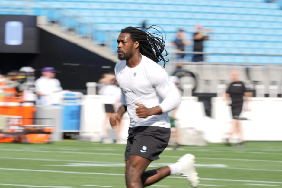 FA Jadeveon Clowney Plans To Sign Before Week 1