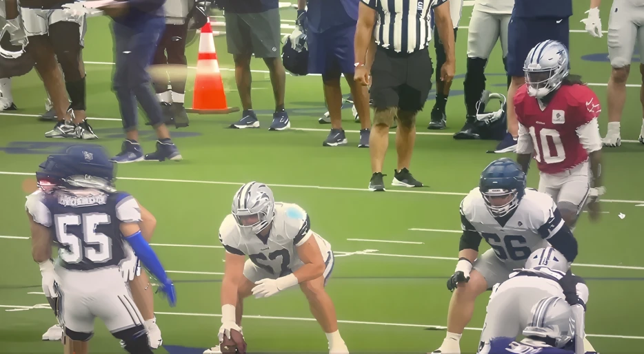 The Entire Internet Can’t Stop Talking About This Joe Milton Pass From The Cowboys’ “Night Stream” Game That You Simply Must See To Believe