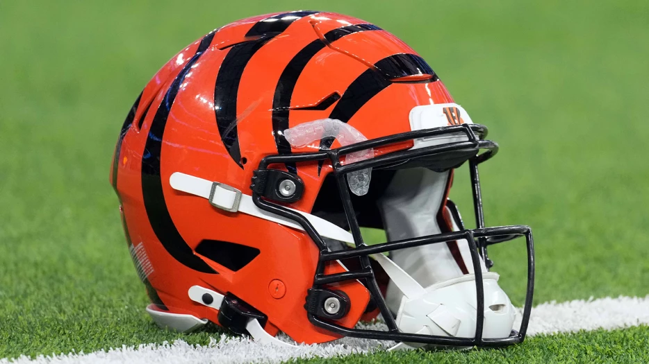 Boomer Esiason Says Bengals Are Making Ring Of Honor Inductees Pay For Their Own Flights And Hotels To Attend Ceremony