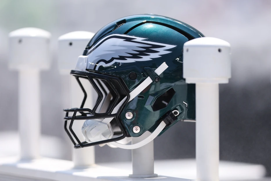 Eagles Place WR Johnny Wilson On IR, Sign DE Jereme Robinson