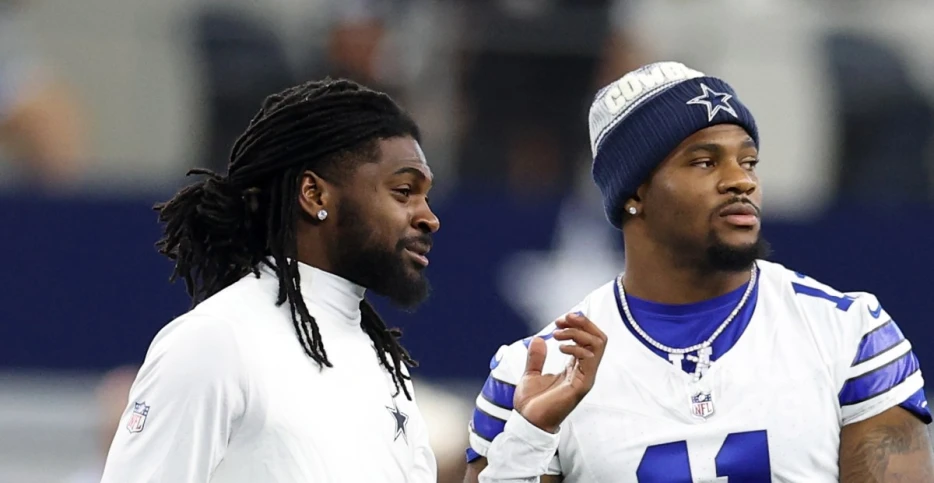 Micah Parsons reports to Cowboys Week 3 preseason game despite contract drama