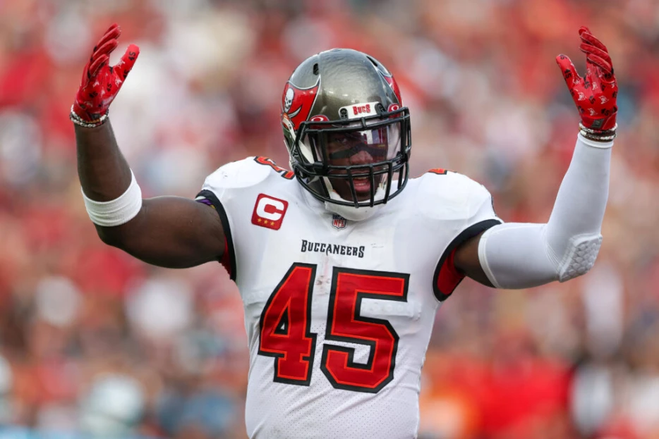 NFC South Notes: Bucs, Tuttle, Falcons