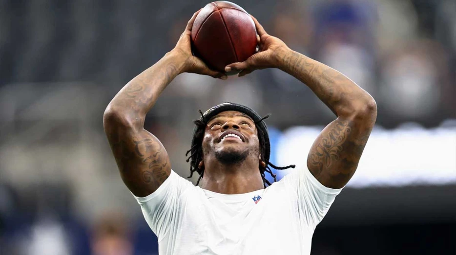 Ravens’ Lamar Jackson laughs at Adam Schefter’s ‘scarier’ injury claim