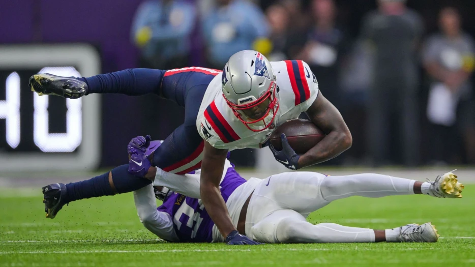 TreVeyon Henderson Compared To Electric Two-Time Pro Bowler